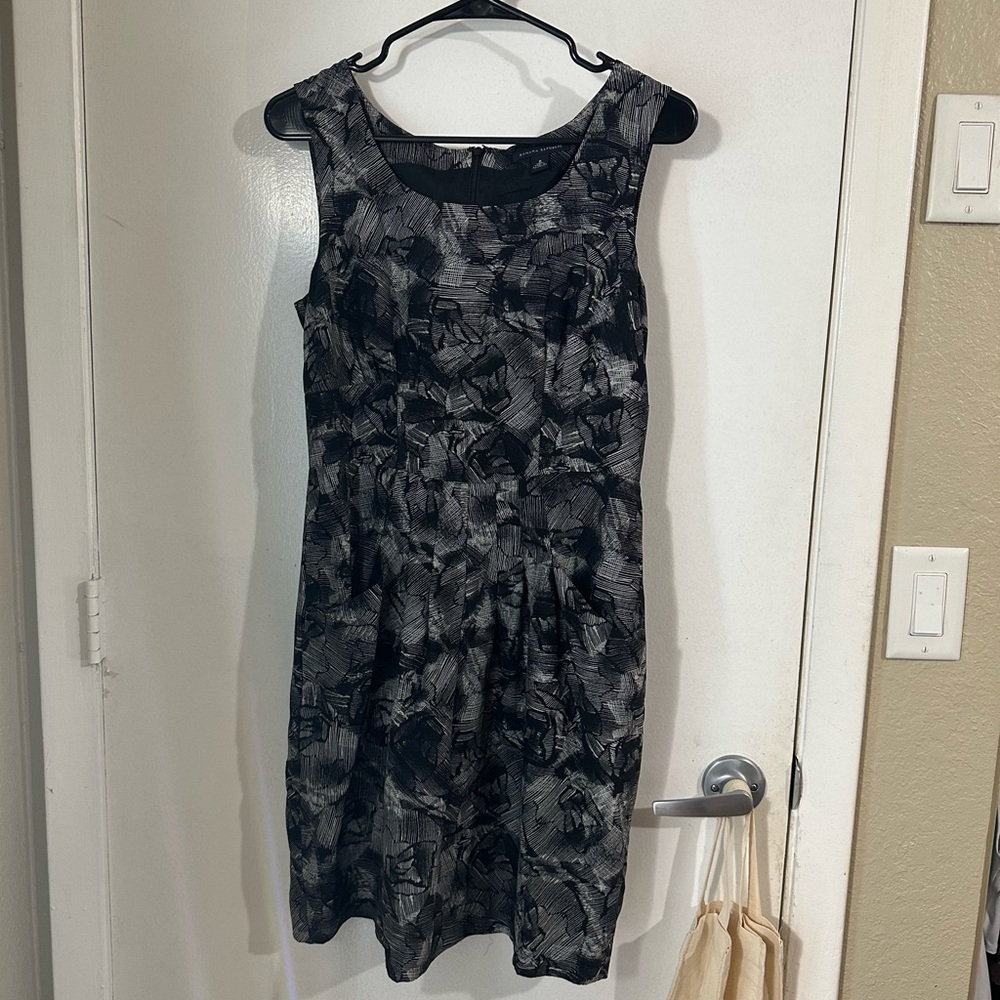 Banana Republic Gray and Black Sheath Mini Dress with pockets